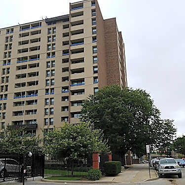 Bolton North 1600 W Mt Royal Ave Baltimore Md Apartments For