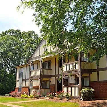 Cambridge Apartments 360 Picadilly Square Athens Ga