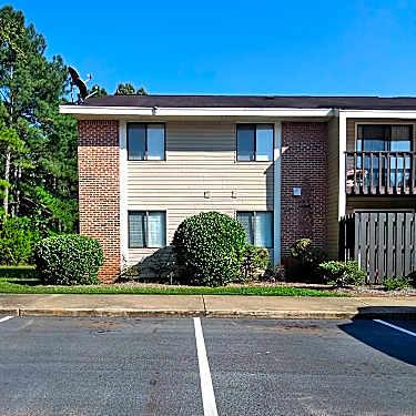 Deerfield Apartments 1870 Emerald Rd Greenwood Sc Apartments
