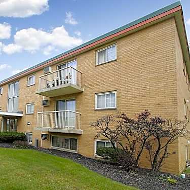 Royal Garden Apartments 5136 78 Royalton Road North Royalton