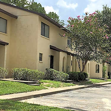 Casablanca West 2735 Sw 35th Pl Gainesville Fl Apartments For