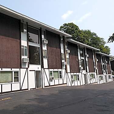 Genesee West Apartments 215 Genesee St Auburn Ny Apartments