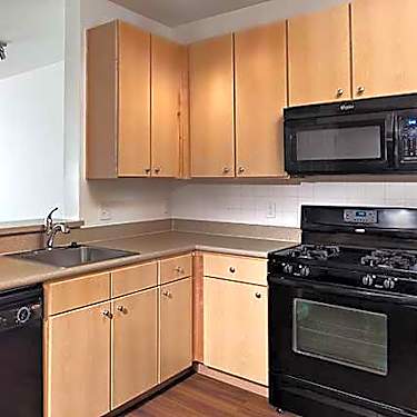 Avalon Blue Hills 1 Avalon Drive Randolph Ma Apartments For Rent Rent Com