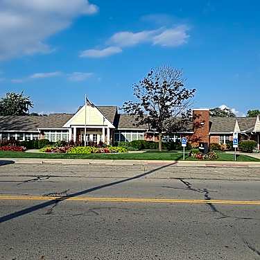 Lincoln Gardens 110 Sturbridge Rd Columbus Oh Apartments For