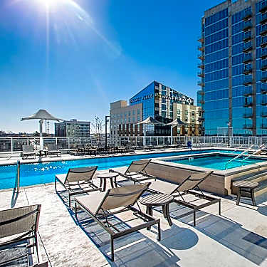 Sobro Apartments 5 Demonbreun St Nashville Tn Apartments For Rent Rent Com