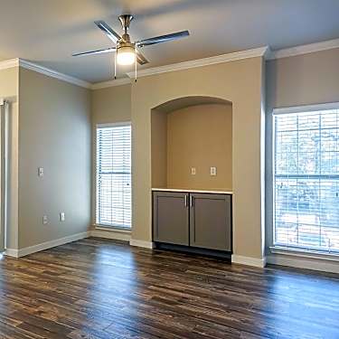 Oakville 7011 West Parmer Lane Austin Tx Apartments For Rent