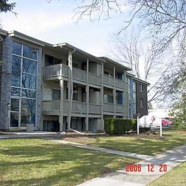 Fireside 4273 Crooks Road Royal Oak Mi Apartments For Rent Rent Com