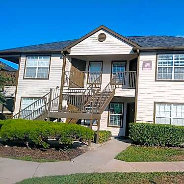 The Sundance Apartments 1402 Vermont Harlingen Tx Apartments For Rent Rent Com