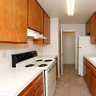 Tierra Del Sol Tierra Del Norte 989 Peach Ave El Cajon Ca Apartments For Rent Rent Com