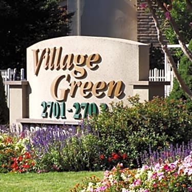 Village Green 2701 Corabel Lane Sacramento Ca Apartments For