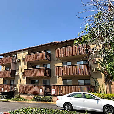 Brea Woods Senior Apartments 195 W Central Ave Brea Ca Apartments For Rent Rent Com