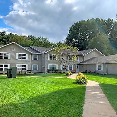 Cottage Villas Of Arden Hills 3744 Cleveland Ave N Arden Hills Mn Apartments For Rent Rent Com