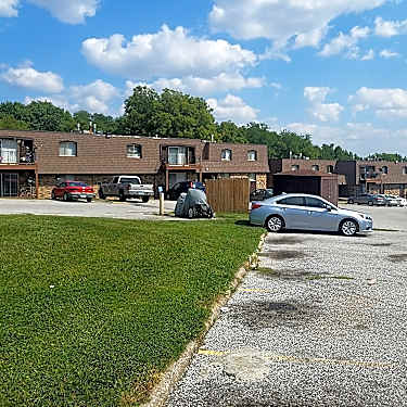 Sherwood Forest Apts 1000 Blythwood Pl Davenport Ia
