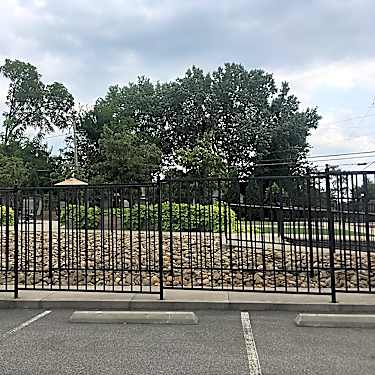 Oakwood Senior Living 232 E Churchwell Ave Knoxville Tn Apartments For Rent Rent Com