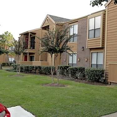 Fairway Square 2301 Fairway Drive Alvin Tx Apartments For Rent Rent Com
