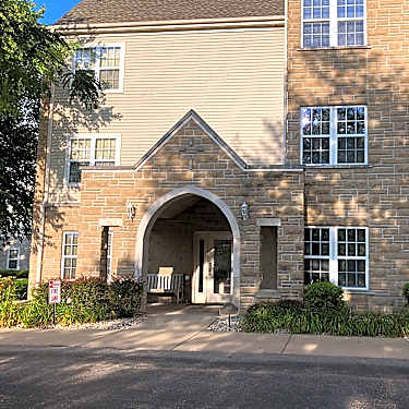 First Senior I Ii Apartments 1801 E Milwaukee St Janesville Wi Apartments For Rent Rent Com