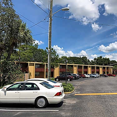 Cinnamon Cove 12401 N 15th St Tampa Fl Apartments For Rent