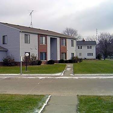 West Elm Apartments 840 West Elm Street Wauseon Oh Apartments
