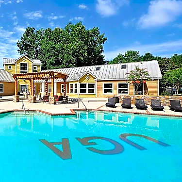 The Park At Athens Lakeside 1000 Lakeside Drive Athens Ga Apartments For Rent Rent Com