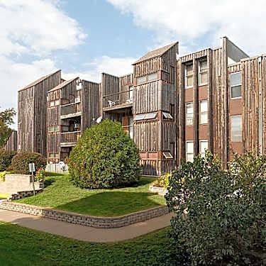 The Arbors 30 W 93rd St Bloomington Mn Apartments For Rent Rent Com