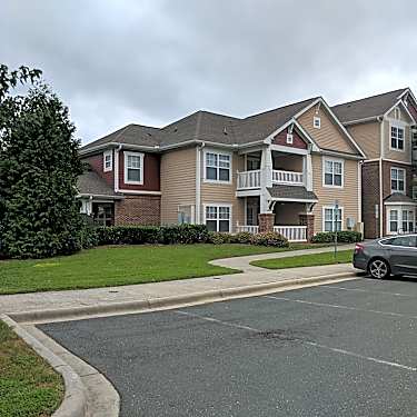 Springfield Gardens Apartments 9525 Sprngfld Grdns Dr Charlotte Nc Apartments For Rent Rent Com