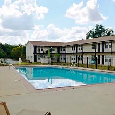 Courtyard Apartments 2050 Pepperell Pkwy Opelika Al