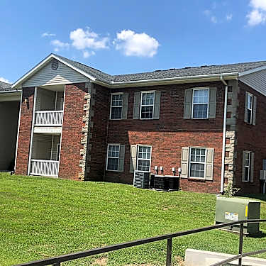 Ellis Point Apartments 1604 S Ellis St Webb City Mo Apartments For Rent Rent Com