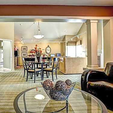 Orchard Pointe 200 West Lippert Drive Port Orchard Wa Apartments For Rent Rent Com