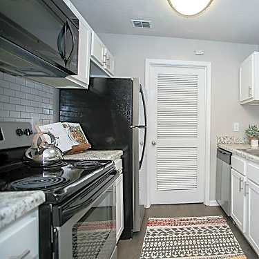 The Atlantic Newtown 9230 Nesbit Ferry Road Alpharetta Ga Apartments For Rent Rent Com