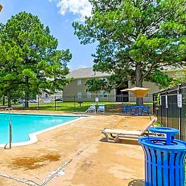 Olde Salem Village 6725 Buncombe Road Shreveport La