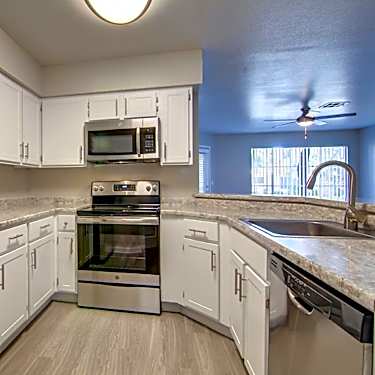 The Boulevard 110 E Greenway Pkwy Phoenix Az Apartments For
