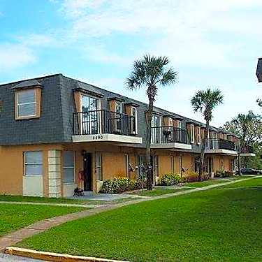 Eagle Landing 4500 Silver Star Road Orlando Fl Apartments For Rent Rent Com