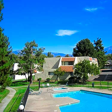 Brookside Park 1350 Milburn Avenue Redlands Ca Apartments For