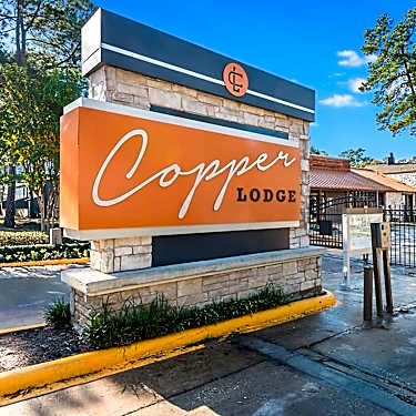 Copper Lodge 1000 Cypress Station Dr Houston Tx Apartments For Rent Rent Com