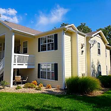 Harper Square 2201 Harper St Lawrence Ks Apartments For Rent