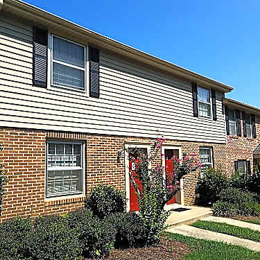 Woodhaven And Oakhaven Apartments 456 Colonial Ave Lancaster