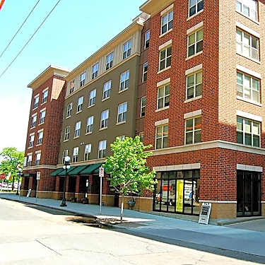 Lyons Court Senior 510 Sibley Street Saint Paul Mn Apartments For Rent Rent Com