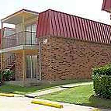Bay Pointe 811 Northwood Baytown Tx Apartments For Rent Rent Com