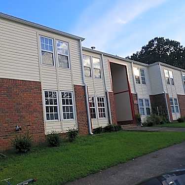 Deauville Apartments 451 Huff St Lawrenceville Ga Apartments