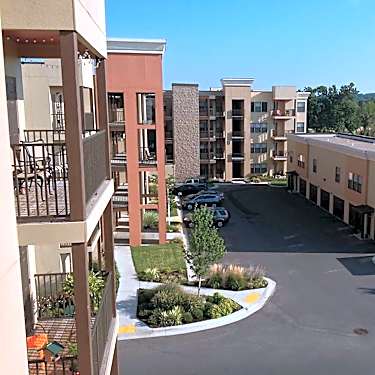 Crown Woods Village 9201 South Riverside Drive Tulsa Ok Apartments For Rent Rent Com