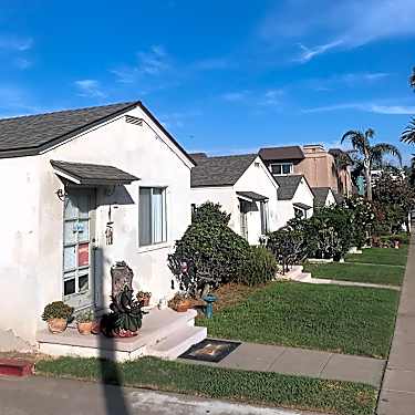 Silver Spray Apartments 5116 Narrangansett Aveue San Diego Ca