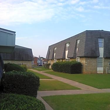 Kendel Manor Apts 101 Ken Del Dr Shawnee Ok Apartments For