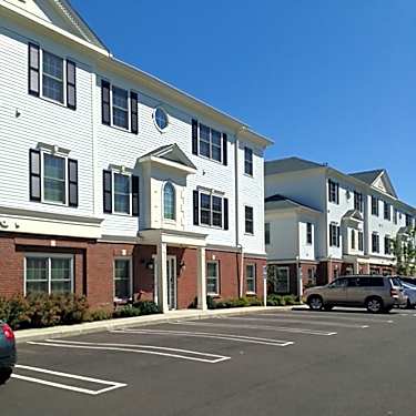 Prospect Falls Spinnaker Apartments 3 Schooner Ln Milford