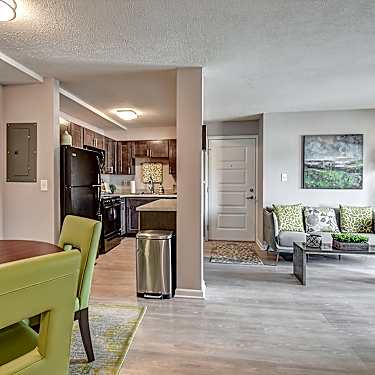 Gateway At The Greene 3325 E Stroop Rd Kettering Oh Apartments For Rent Rent Com