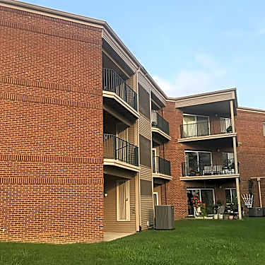 Parkway Meadows 2575 Sandalwood Cir Ann Arbor Mi Apartments