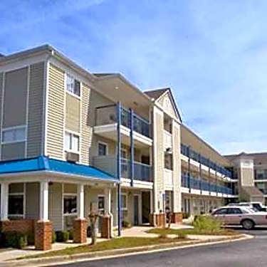 Intown Suites Atlantic Blvd Jacksonville 1 Xja 210 Saint Johns Bluff Road N Jacksonville Fl Apartments For Rent Rent Com
