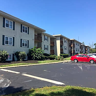 Winton Woods 740 Kings Run Dr Cincinnati Oh Apartments For Rent Rent Com