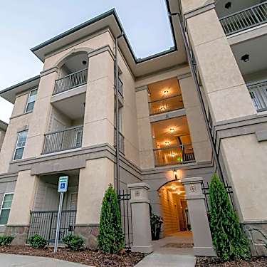 The Villa At River Pointe Drive 8000 River Pointe Dr Maumelle Ar Apartments For Rent Rent Com