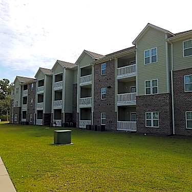 Summerville Garden Apartments 340 Holiday Dr Summerville Sc Apartments For Rent Rent Com