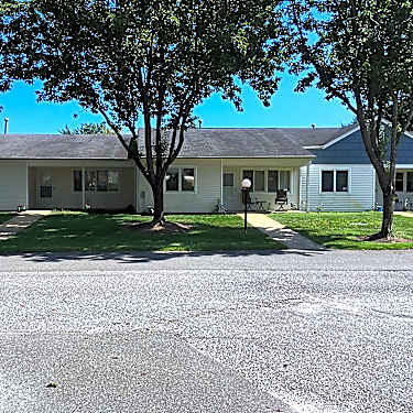Silverwoods Independent Living 1700 Route 37 W Toms River Nj Apartments For Rent Rent Com